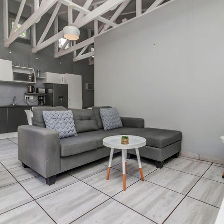 יוהנסבורג Sitatunga Guest Lodge מראה חיצוני תמונה